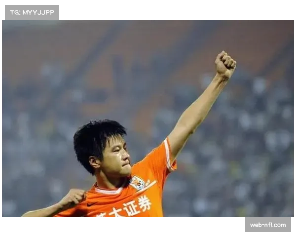 青岛西海岸1-1战平辽宁铁人，升班马展现顽强斗志